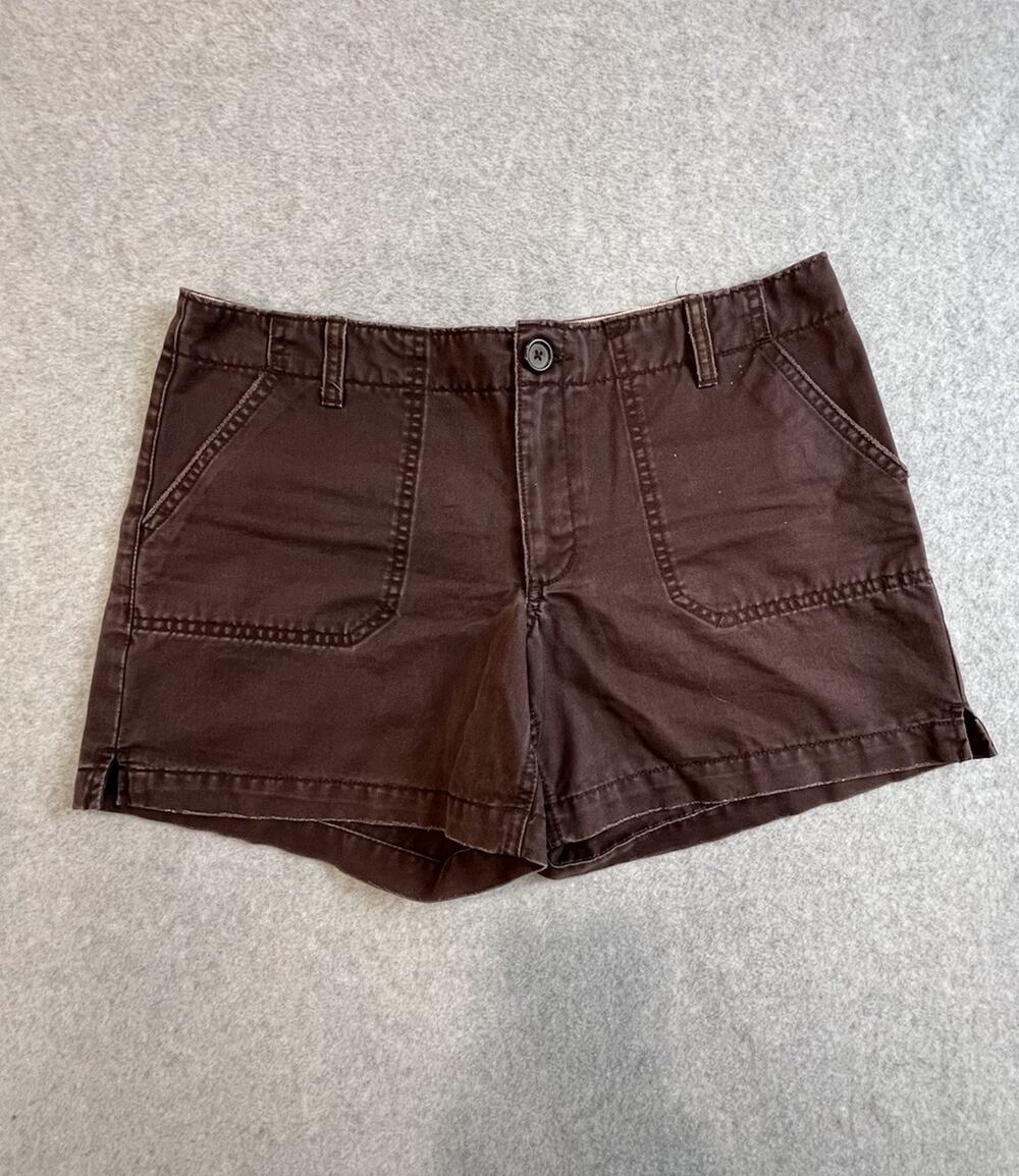Old Navy Women's Brown Chino Shorts Size 6 100% Cotton Mid Rise Button Pockets